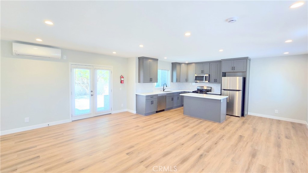 664 W Granada Court A