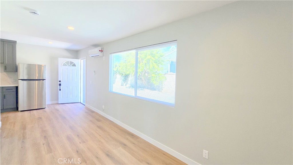 664 W Granada Court B