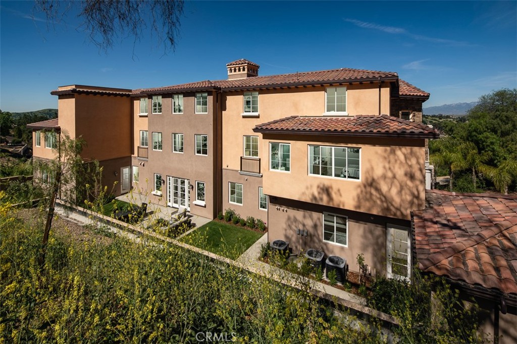 2868 Shadow Canyon Road