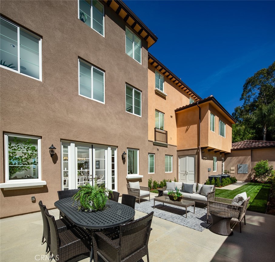 2868 Shadow Canyon Road