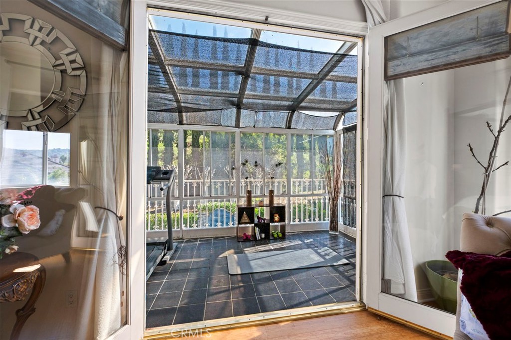 2862 Oak Knoll Drive