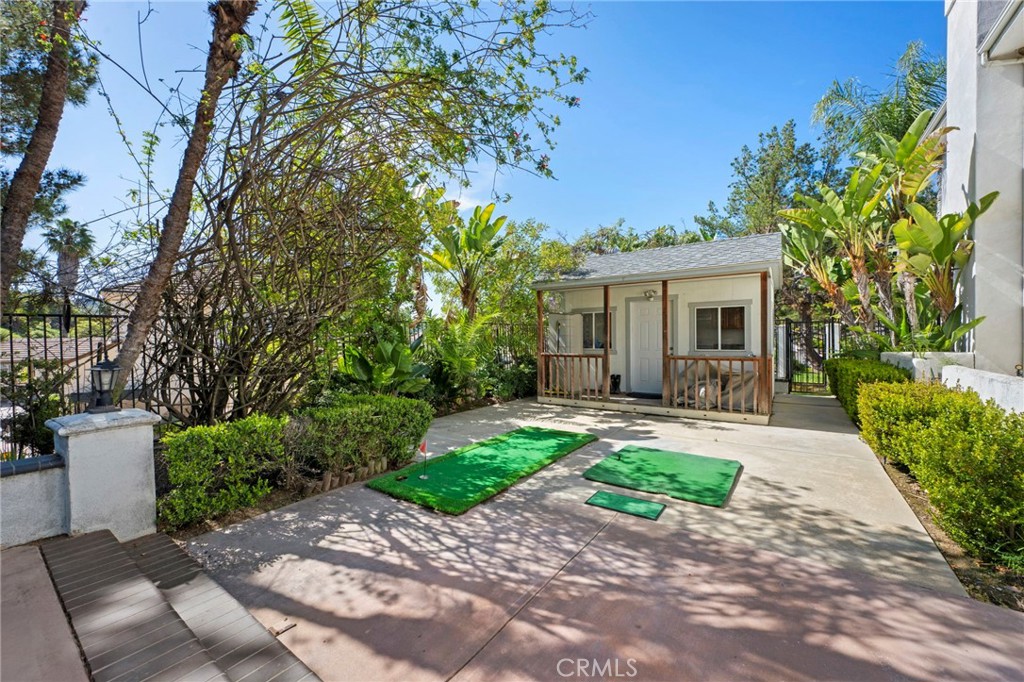 2862 Oak Knoll Drive