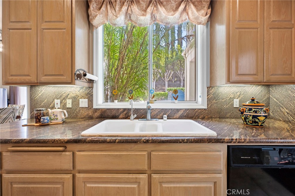 2862 Oak Knoll Drive