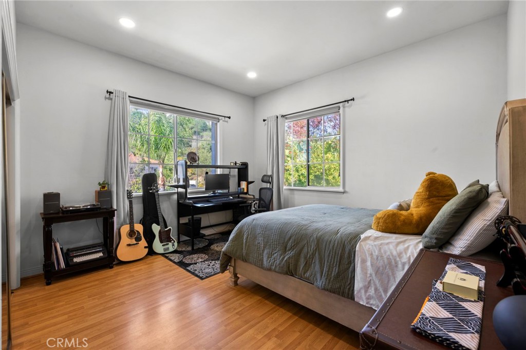 2862 Oak Knoll Drive