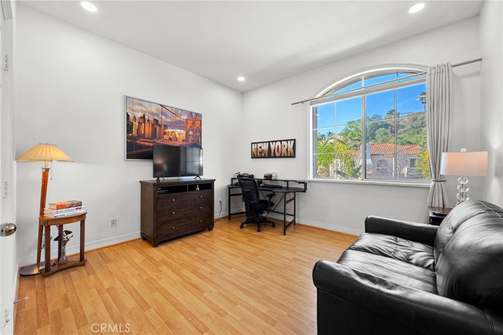 2862 Oak Knoll Drive