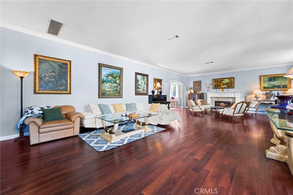 2862 Oak Knoll Drive