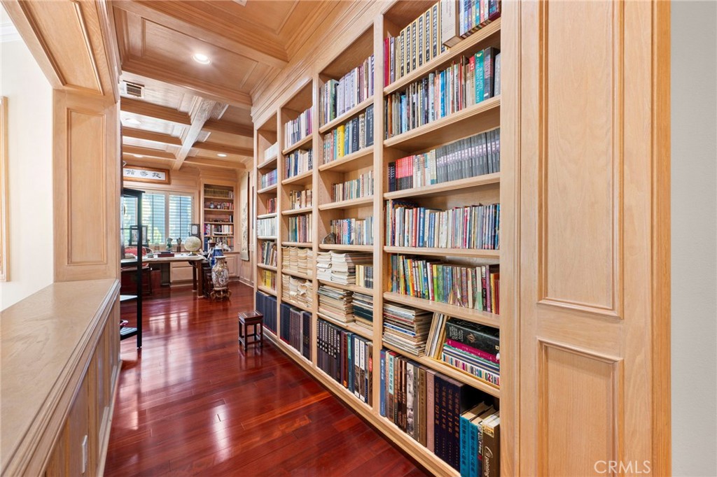 2862 Oak Knoll Drive