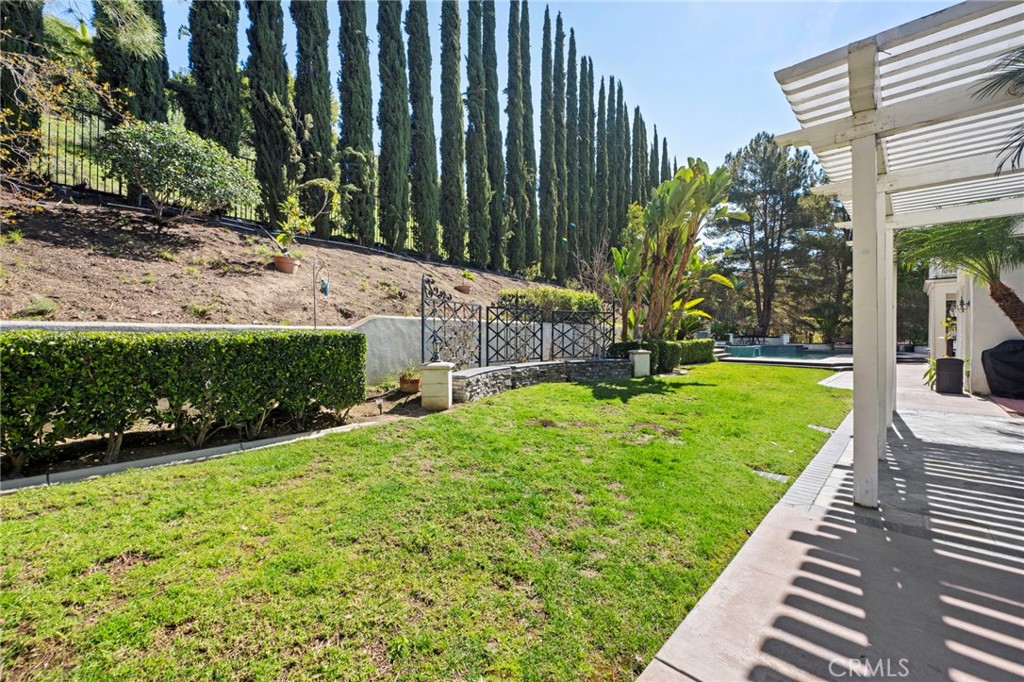 2862 Oak Knoll Drive