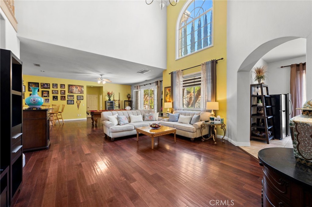 2862 Oak Knoll Drive