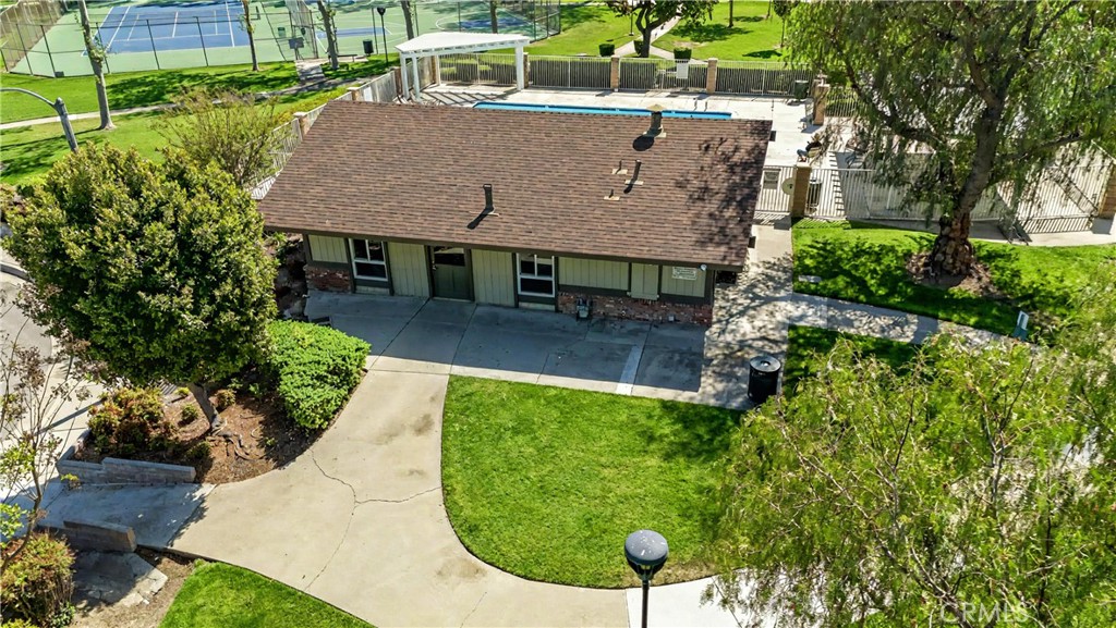 3906 Yellowstone Circle