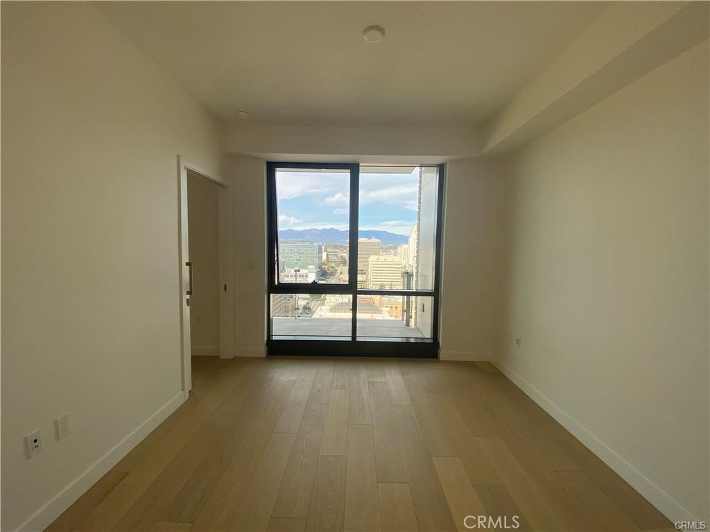 400 S Broadway 2504