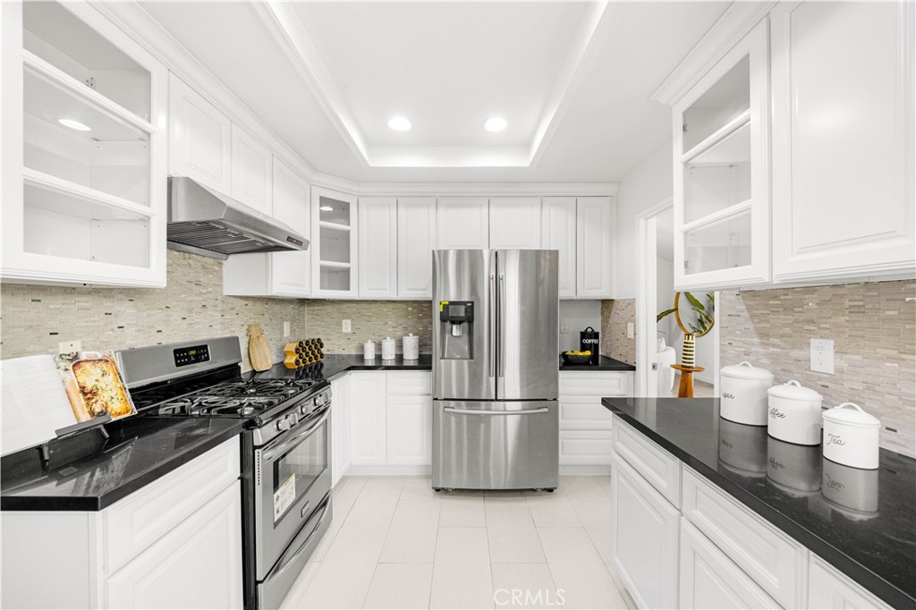 10154 Sun Valley Drive