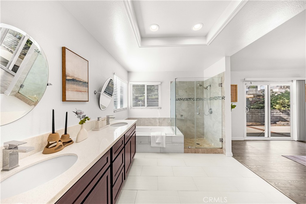 10154 Sun Valley Drive