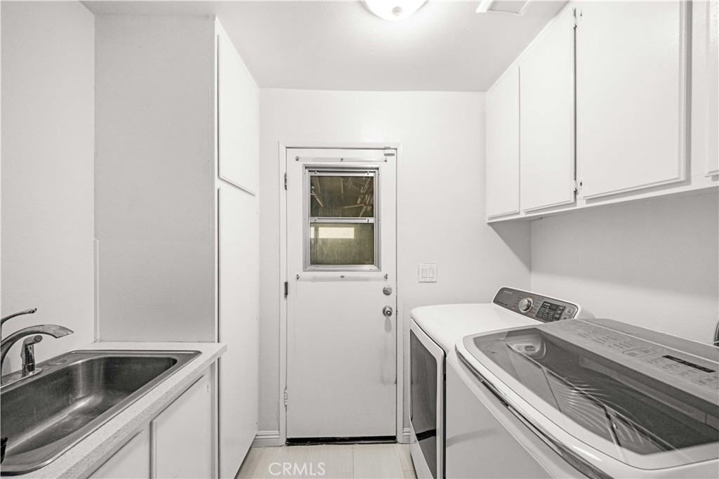 10154 Sun Valley Drive