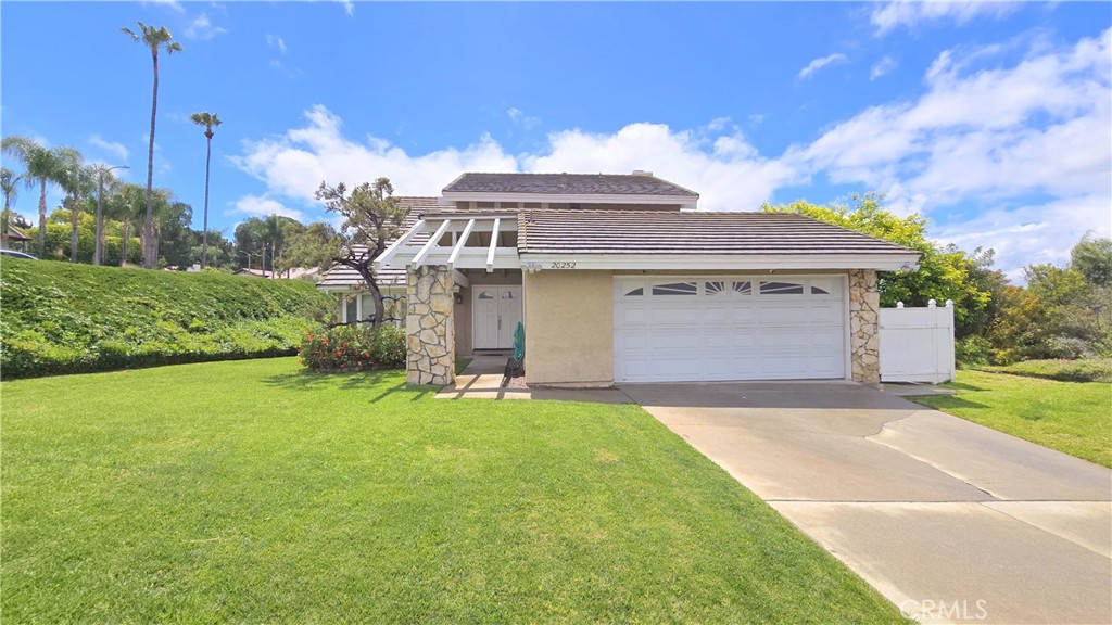 20252 Lake Canyon Drive