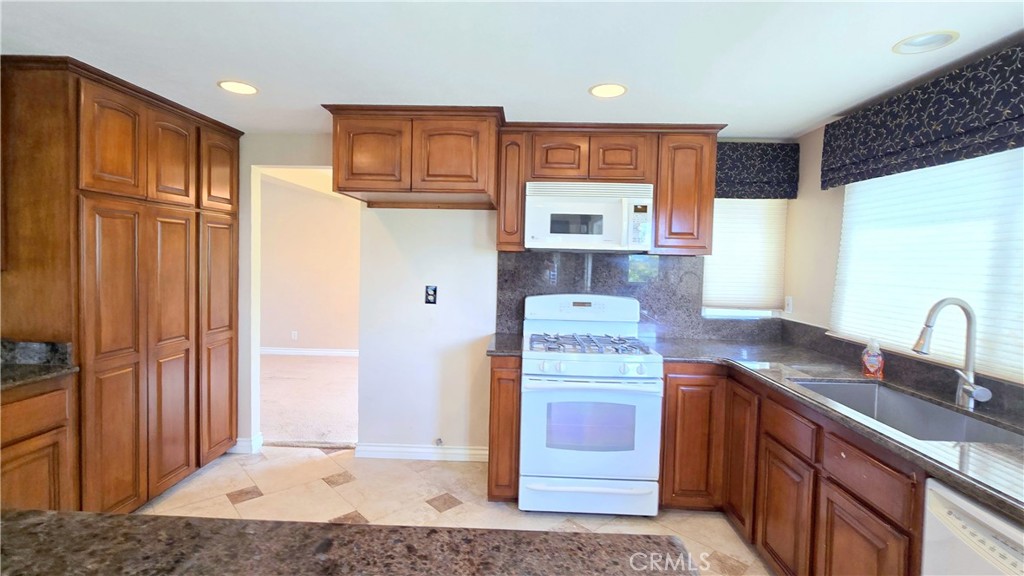 20252 Lake Canyon Drive