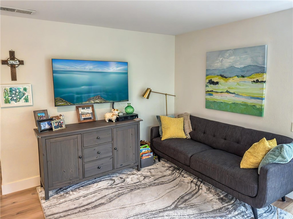 3866 Yellowstone Circle