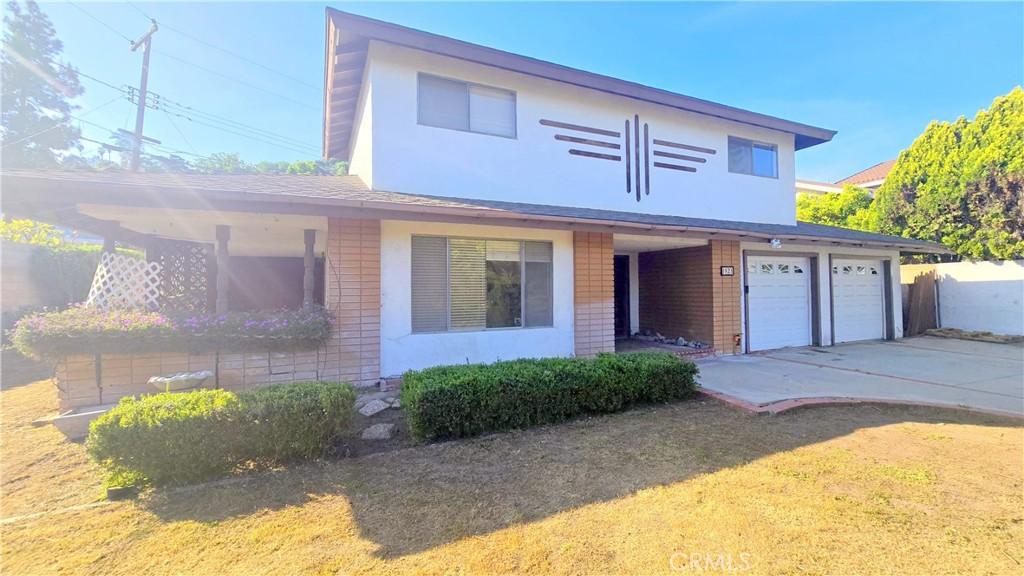 1821 Hawkbrook Drive