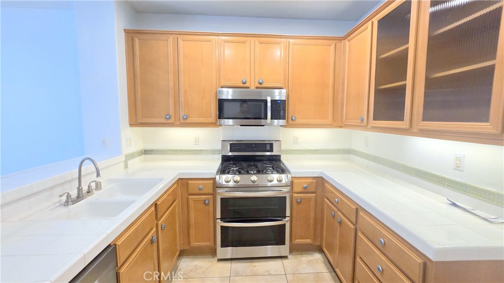 1492 Amsterdam Court