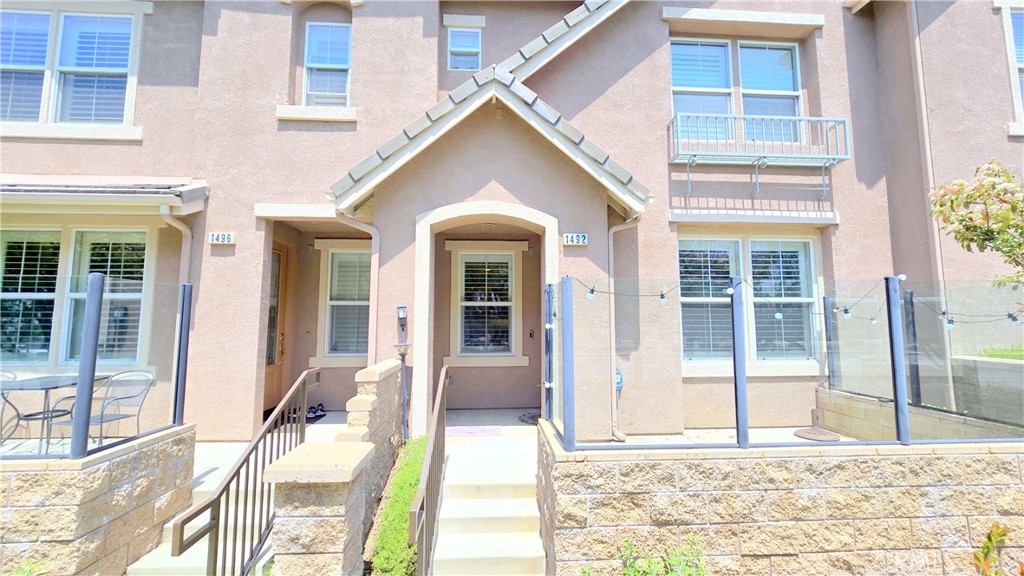 1492 Amsterdam Court