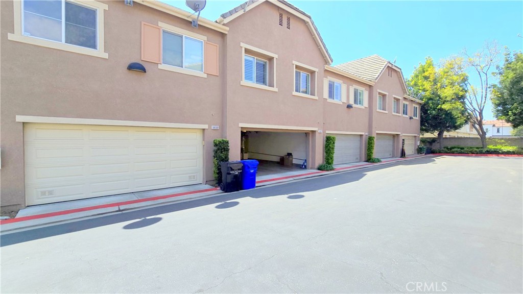 1492 Amsterdam Court