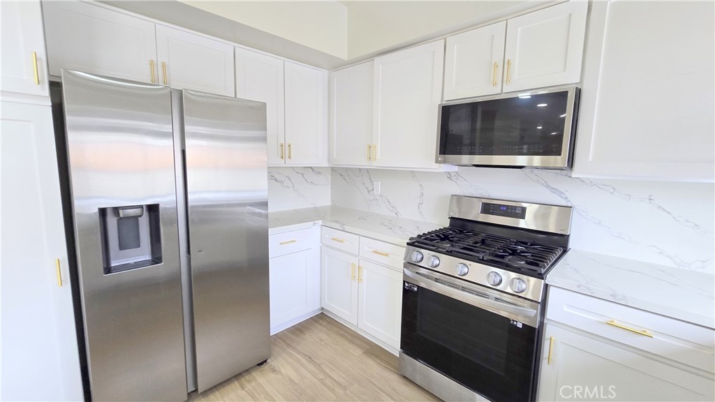 15737 Firethorn Road