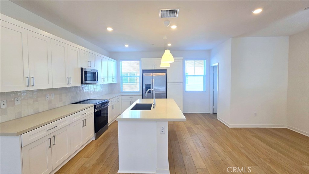 6063 Fairfax Drive