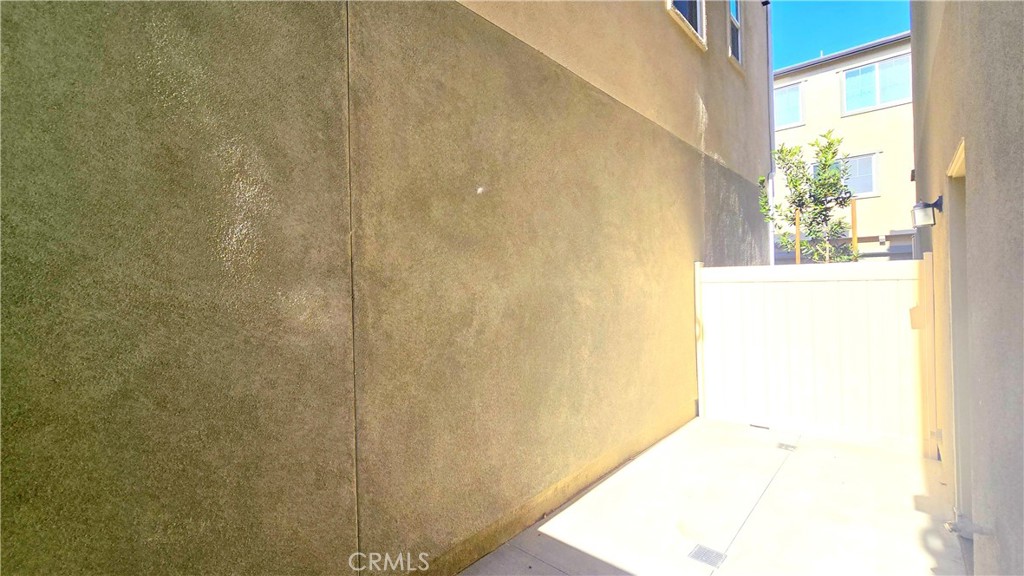 6063 Fairfax Drive