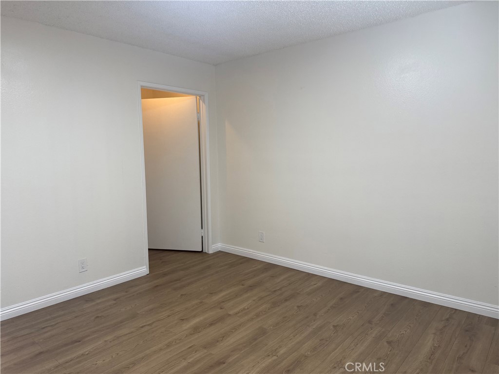 1604 S Gladys C