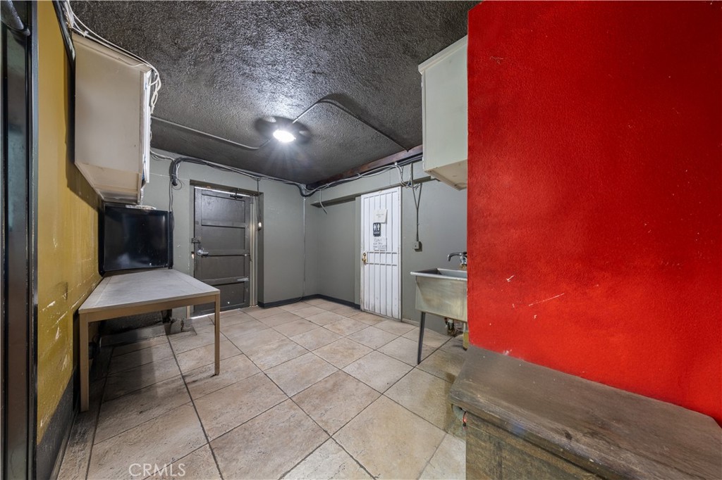 2428 W Valley Boulevard