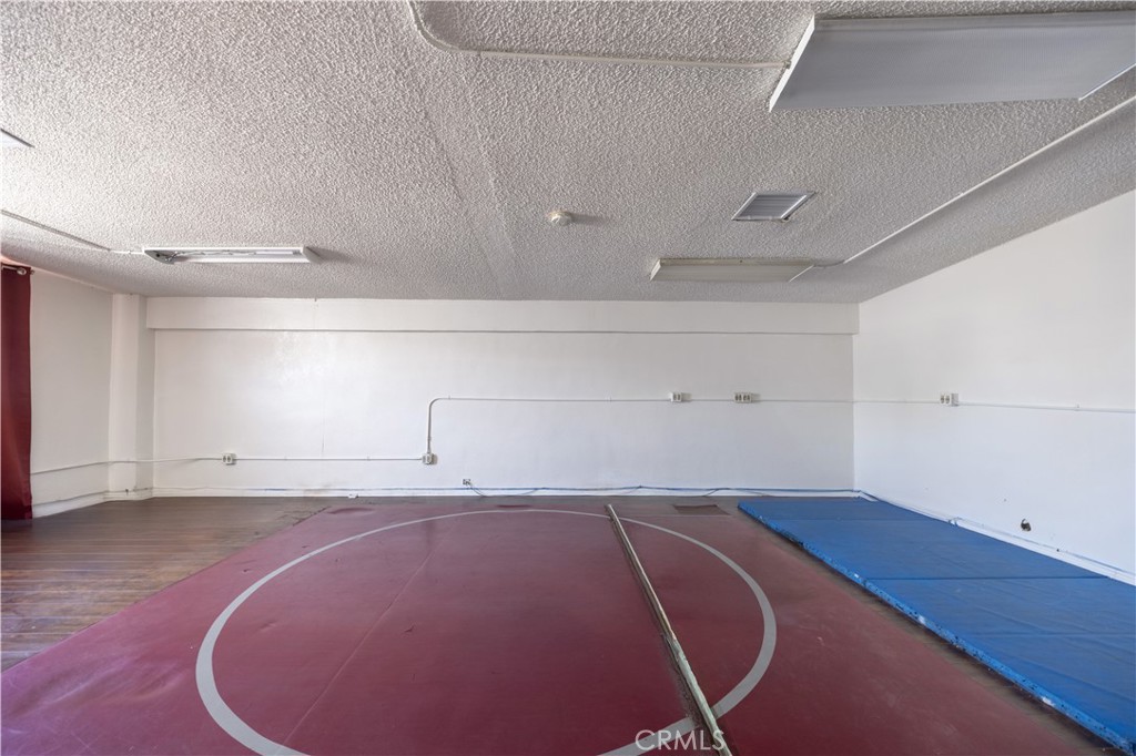 2428 W Valley Boulevard