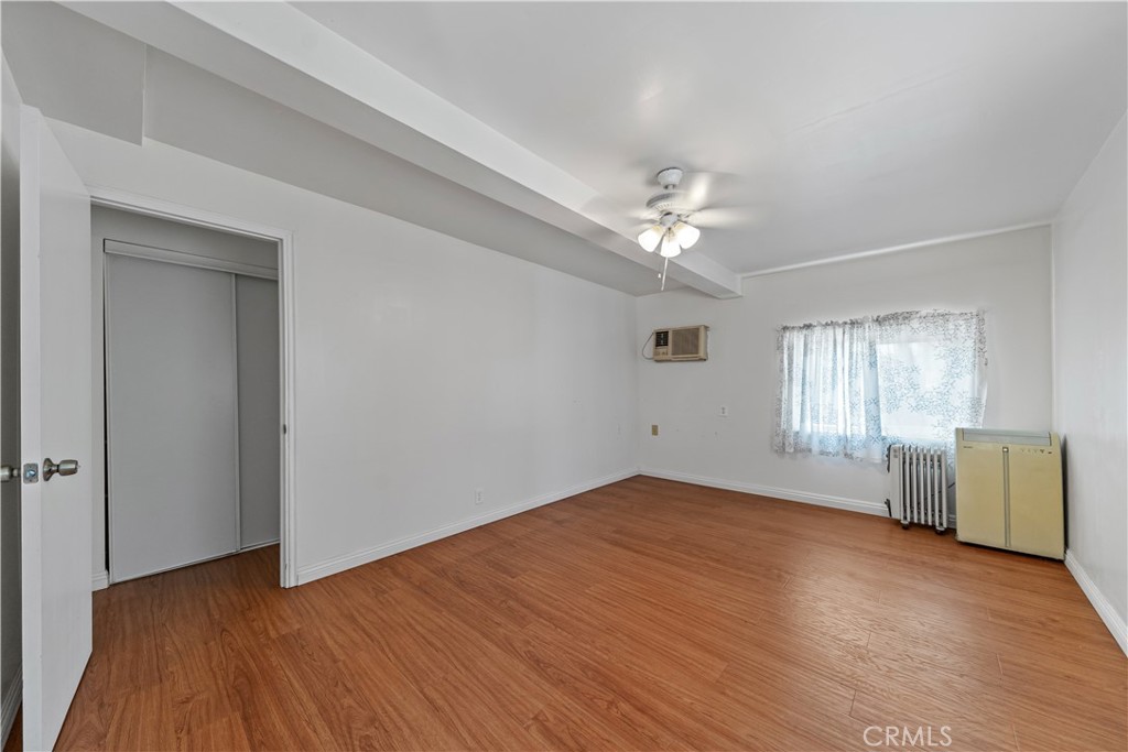 1921 Valemont Avenue