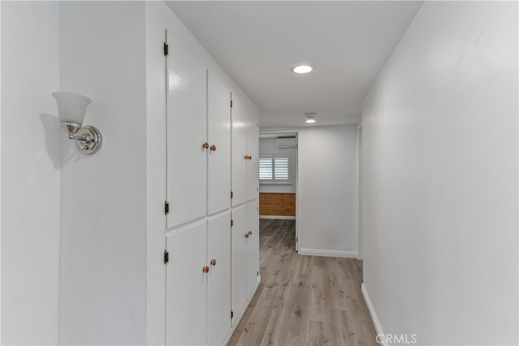 1921 Valemont Avenue