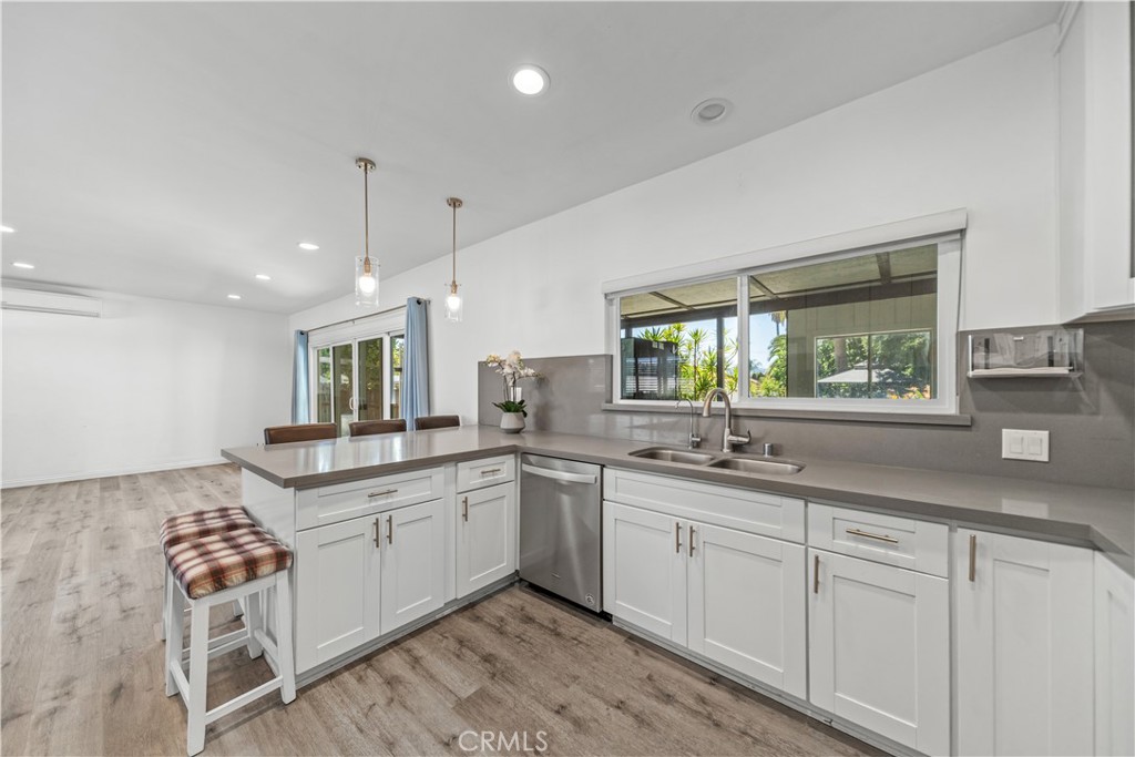 1921 Valemont Avenue