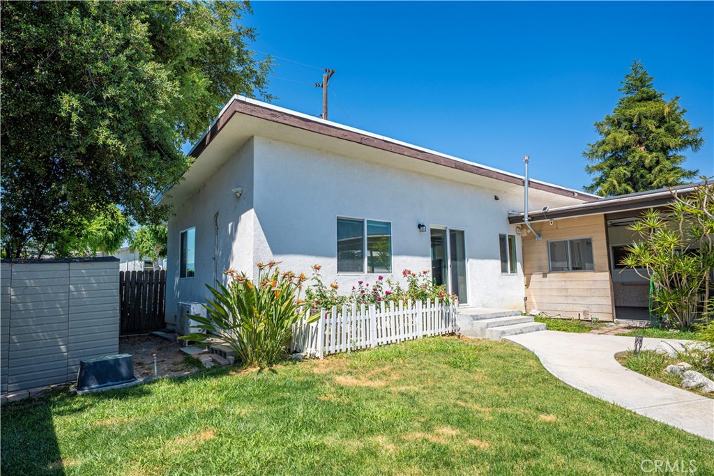 1921 Valemont Avenue