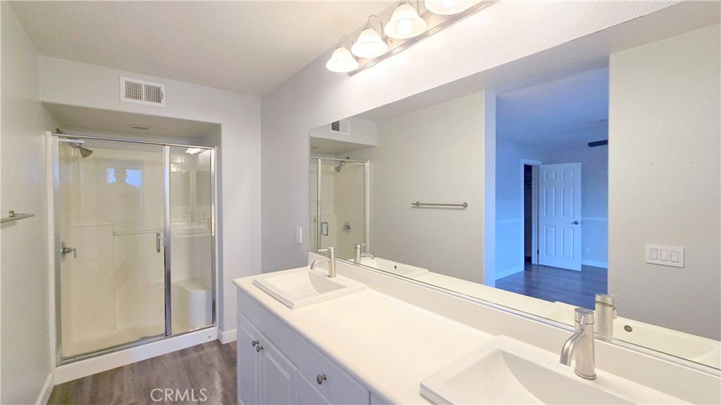 8122 Garden Park Street