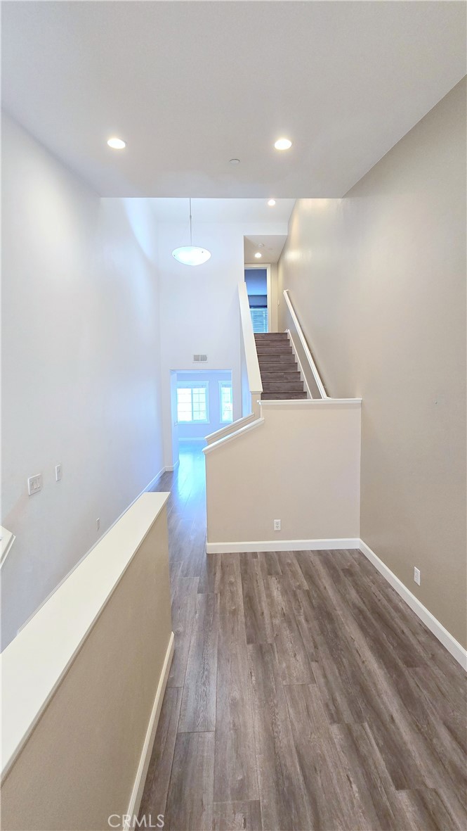 8122 Garden Park Street