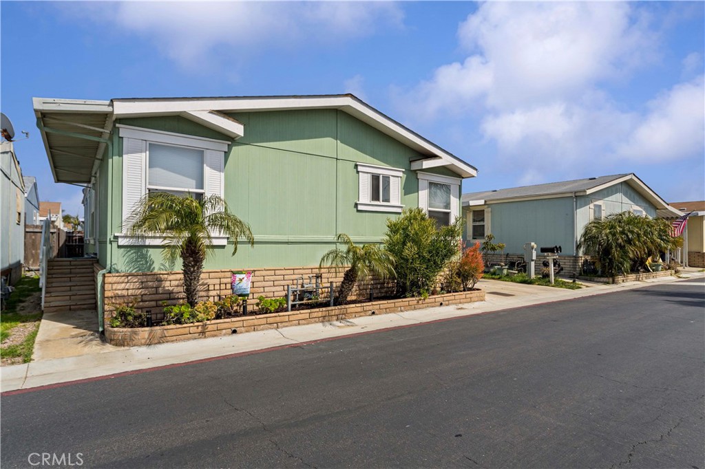 21851 Newland Street 184