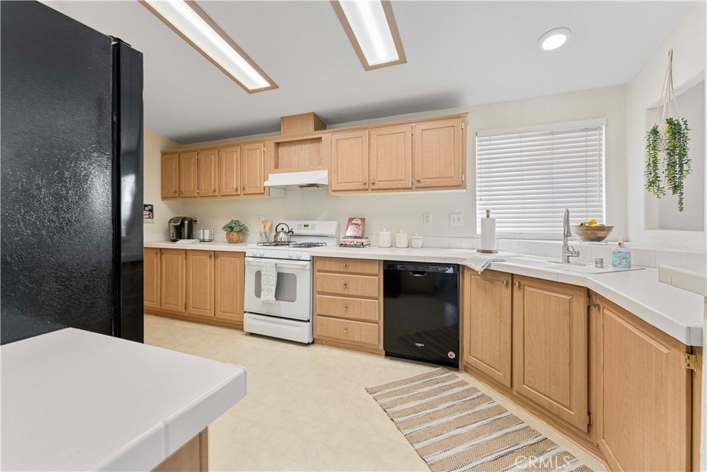 21851 Newland Street 184