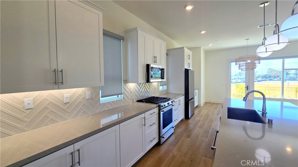 2245 Skylar Place