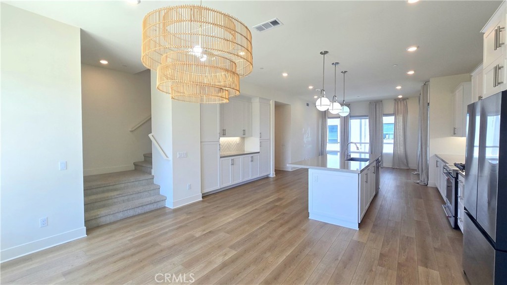 2245 Skylar Place