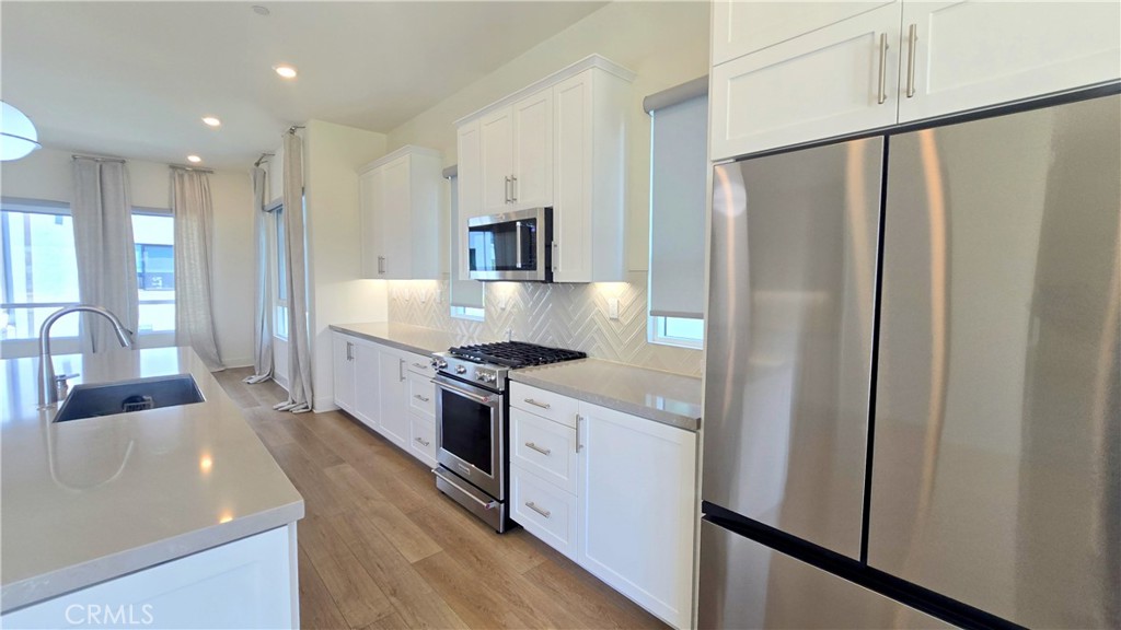 2245 Skylar Place