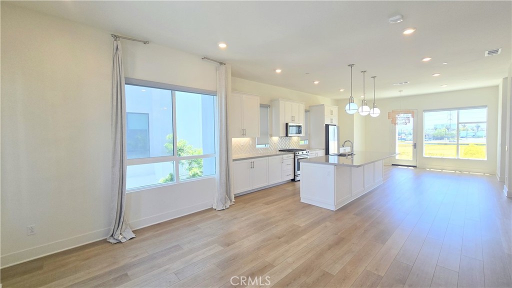 2245 Skylar Place