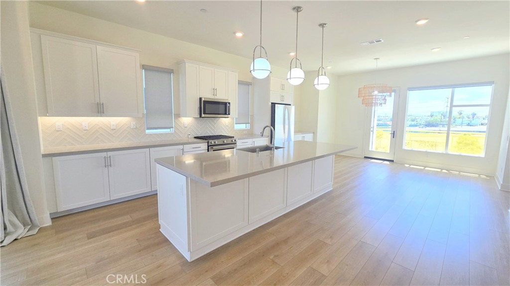 2245 Skylar Place