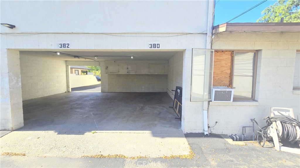 380 N 9th Avenue