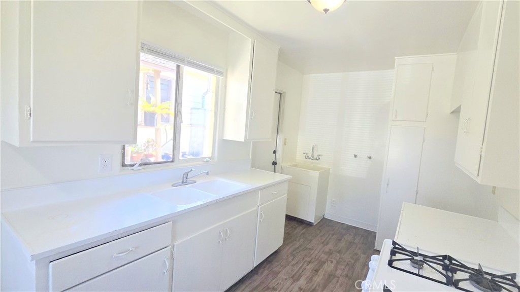 380 N 9th Avenue