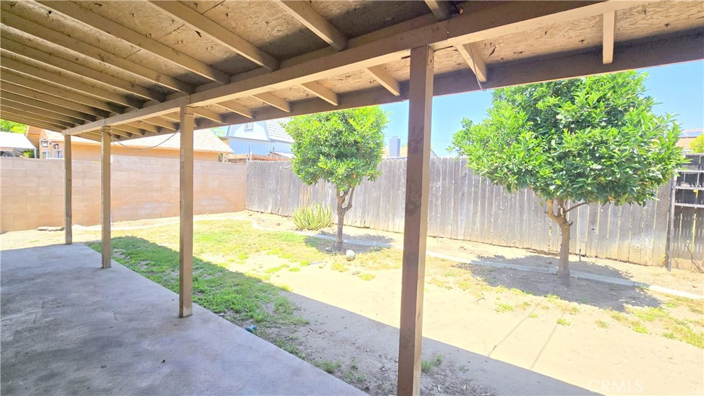 5016 Bandera Street