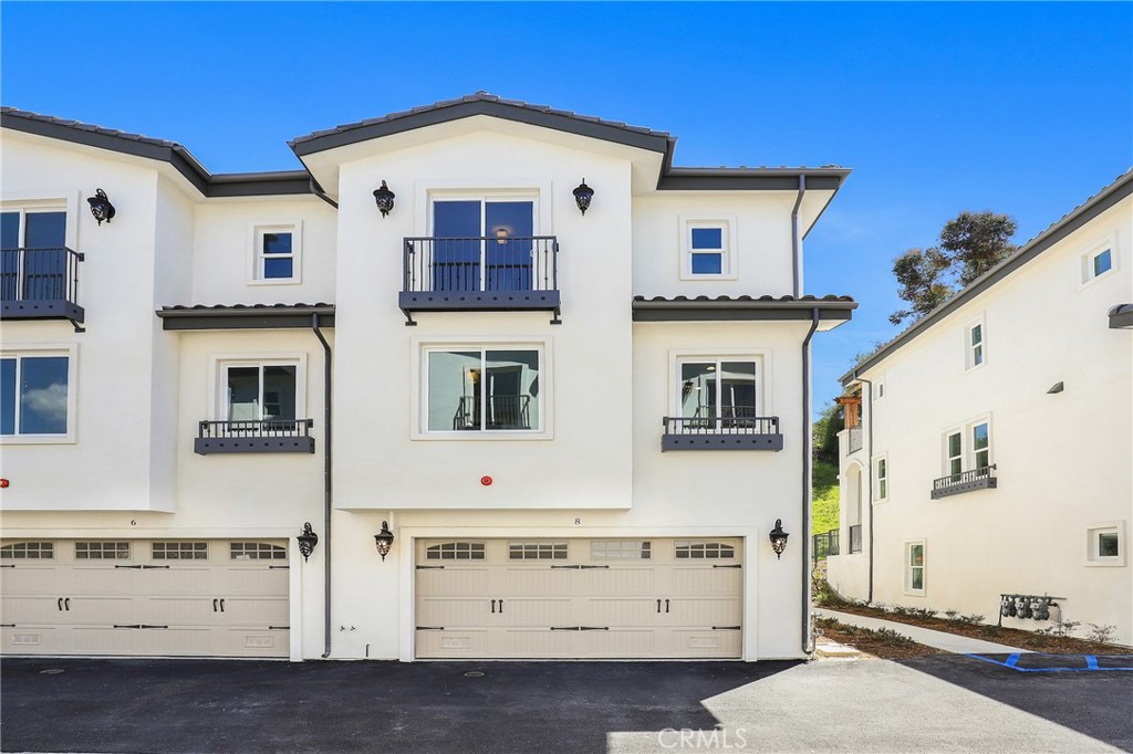 6 Oakmont Street