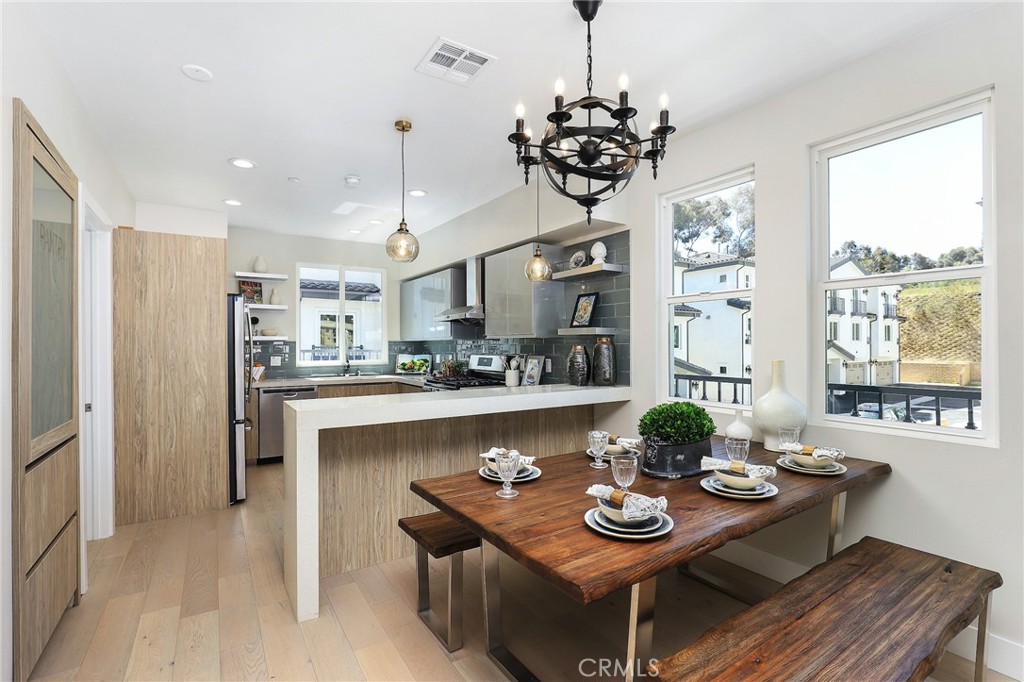 6 Oakmont Street