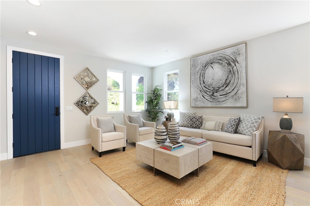 6 Oakmont Street